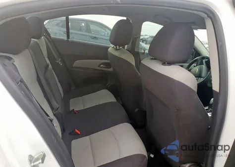 2014 Chevrolet Cruze Ls z USA, uszkodzony, nr VIN 1G1PA5SH2E7333027